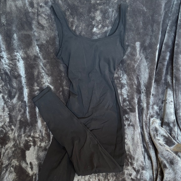 Black Sleeveless Jumpsuit - Picture 1 of 2